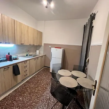 στη καρδιά της πόλης Apartment *